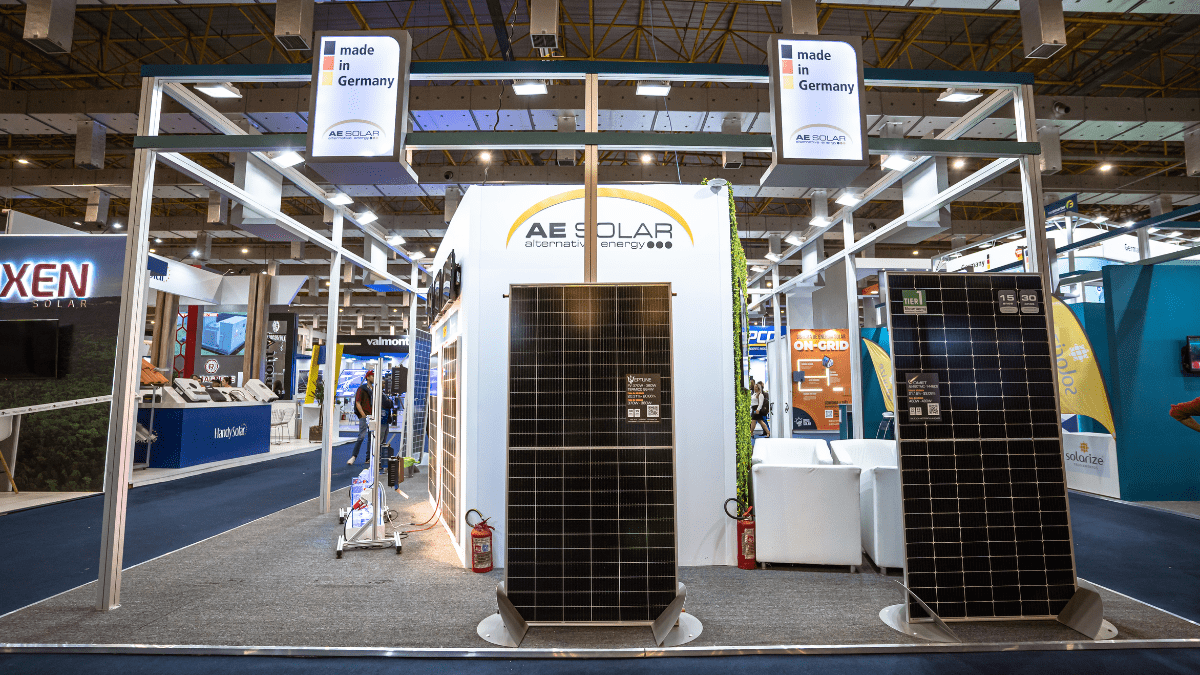 AE Solar präsentiert Neptune-Module mit Hybridtechnologie
