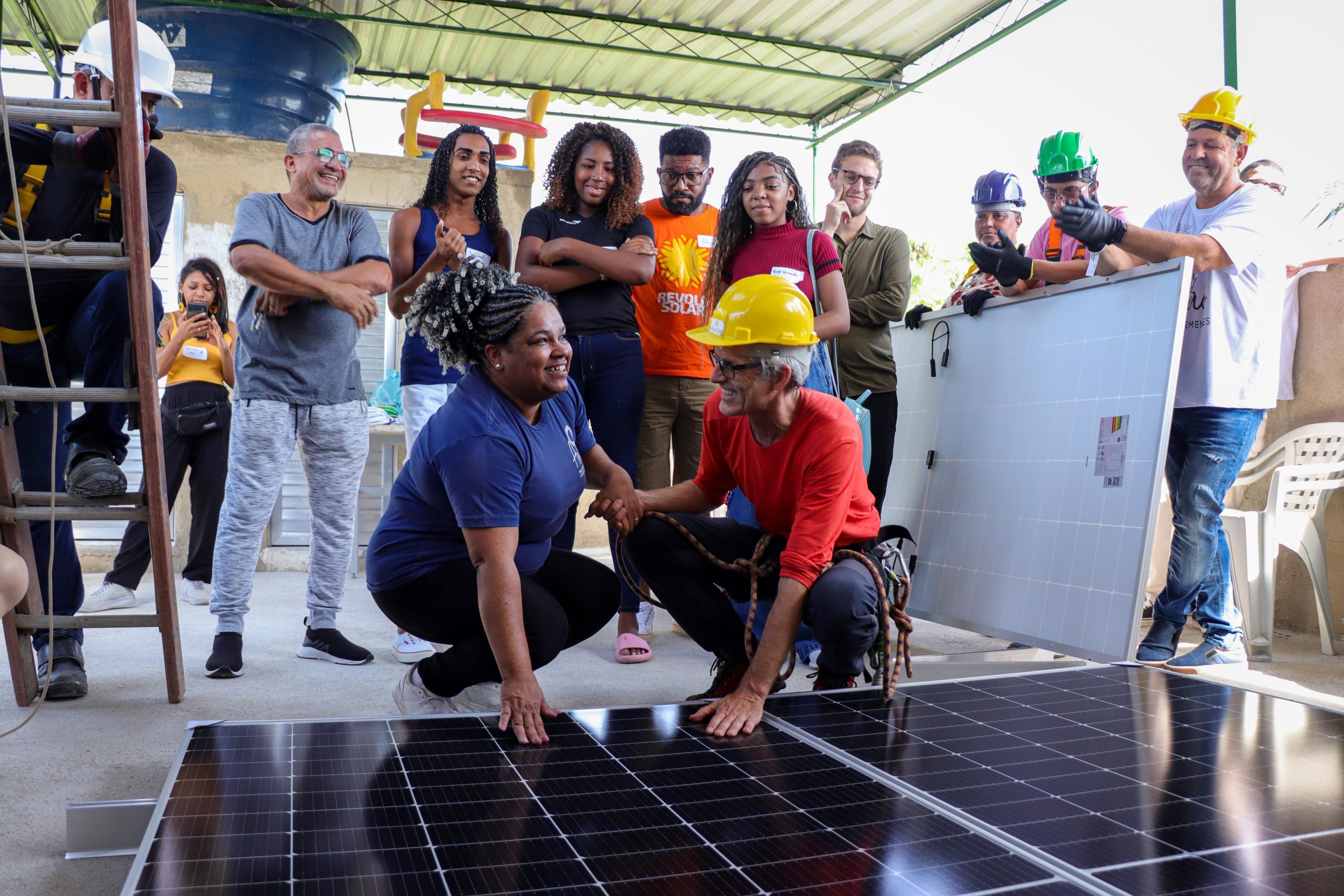 AESOLAR unterstützt die Installation eines Photovoltaiksystems in einer Gemeinschaft im Bundesstaat Rio de Janeiro