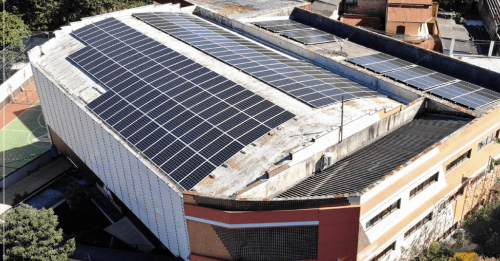 Instalação corporativa de sistama fotovoltaico da sunergia