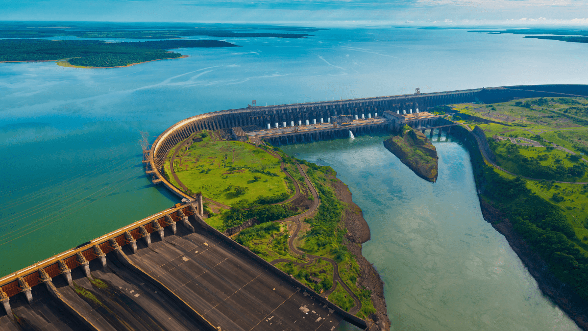 Energieschwierigkeiten: Solarenergie zur Minderung der Wasserknappheit.